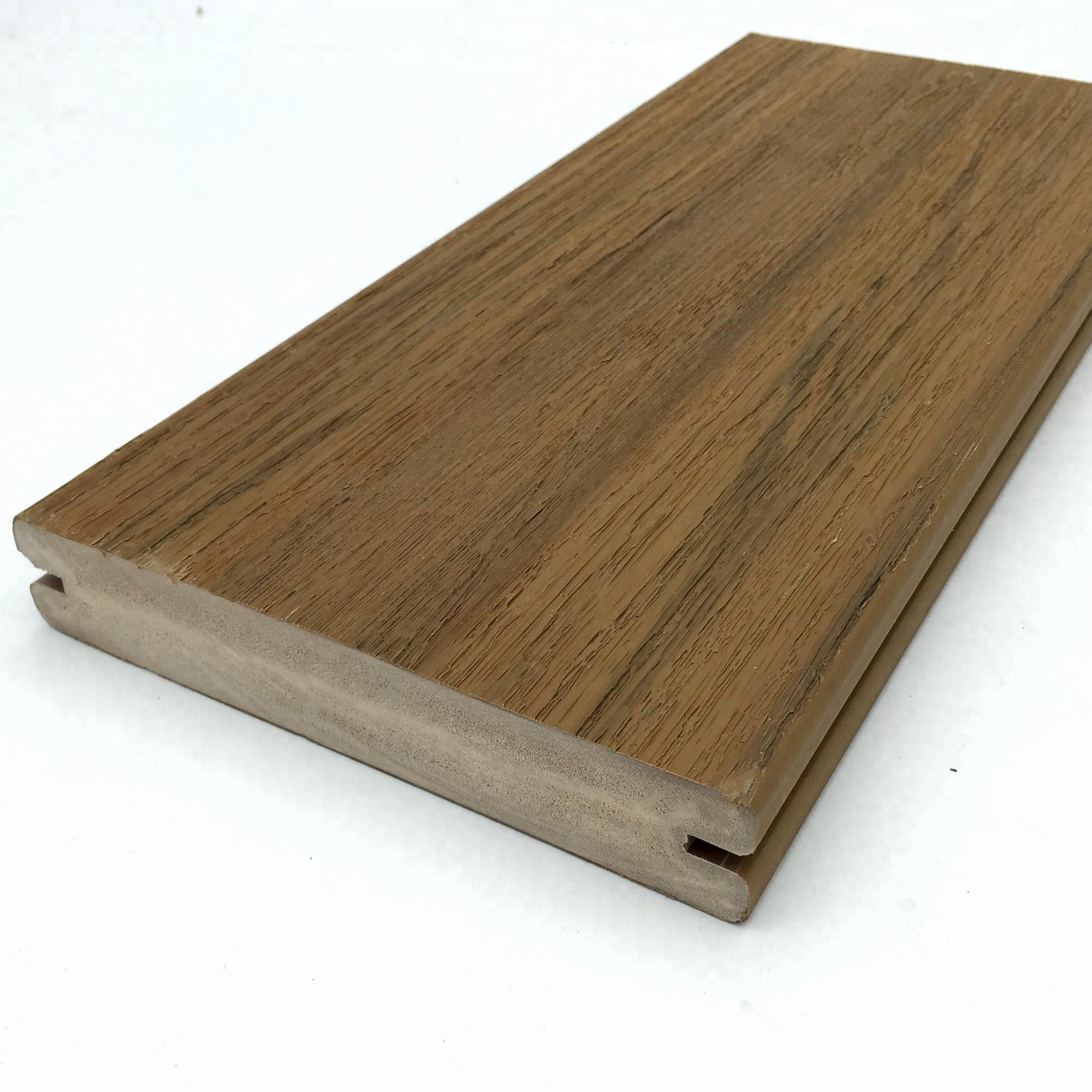 Co-extrusion/capped decking Anti-uv waterproof plastic wood floor